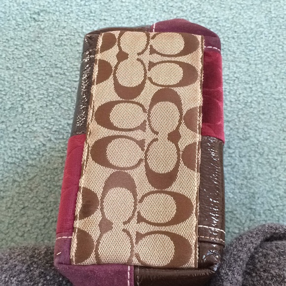 Coach Hand Bag - Picture 5 of 7